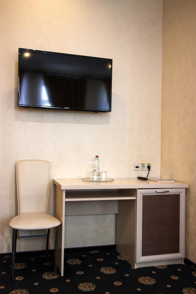Gonchar Hotel Kiev Bagian luar foto