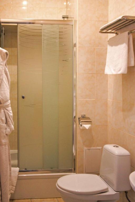 Gonchar Hotel Kiev Bagian luar foto