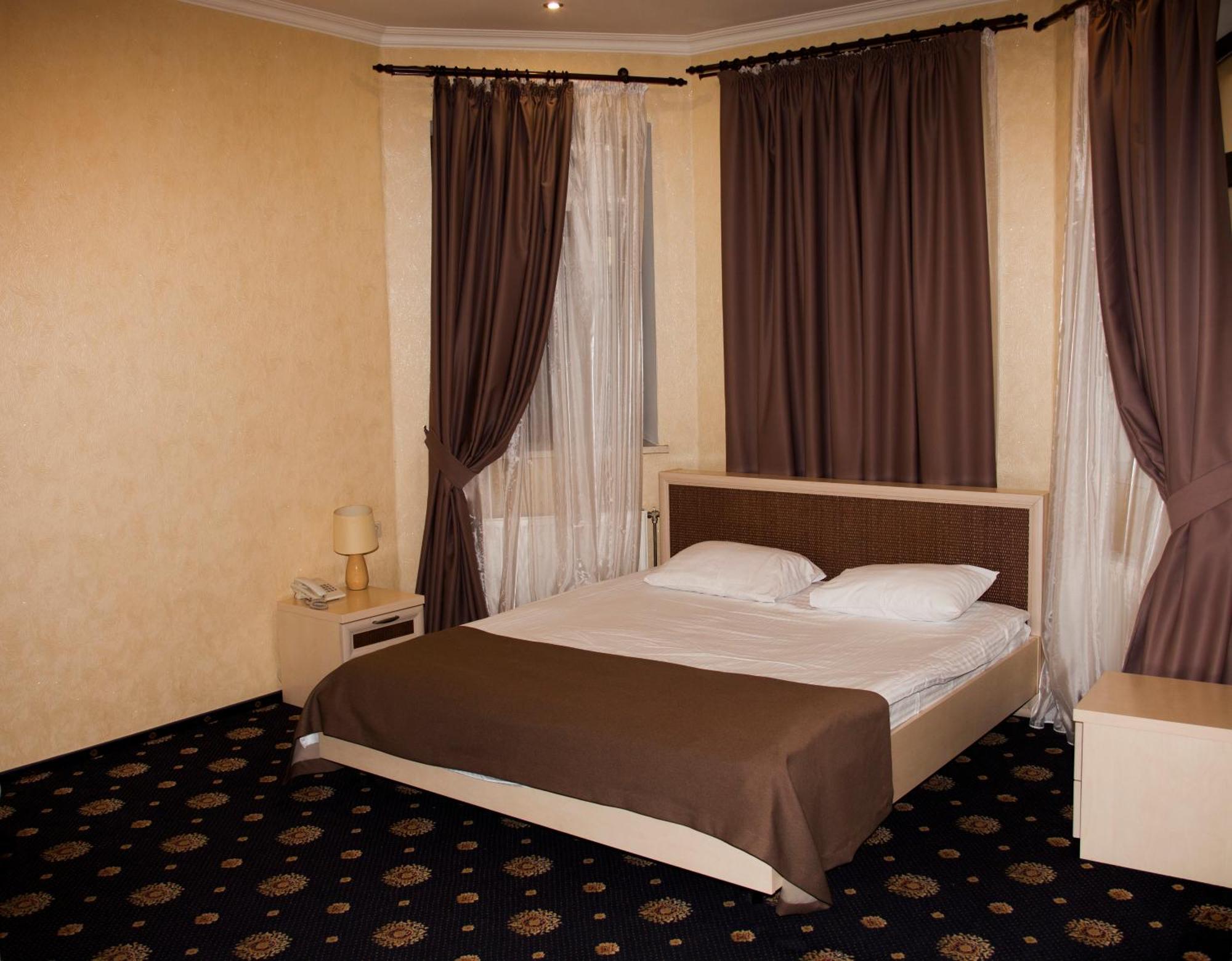 Gonchar Hotel Kiev Bagian luar foto