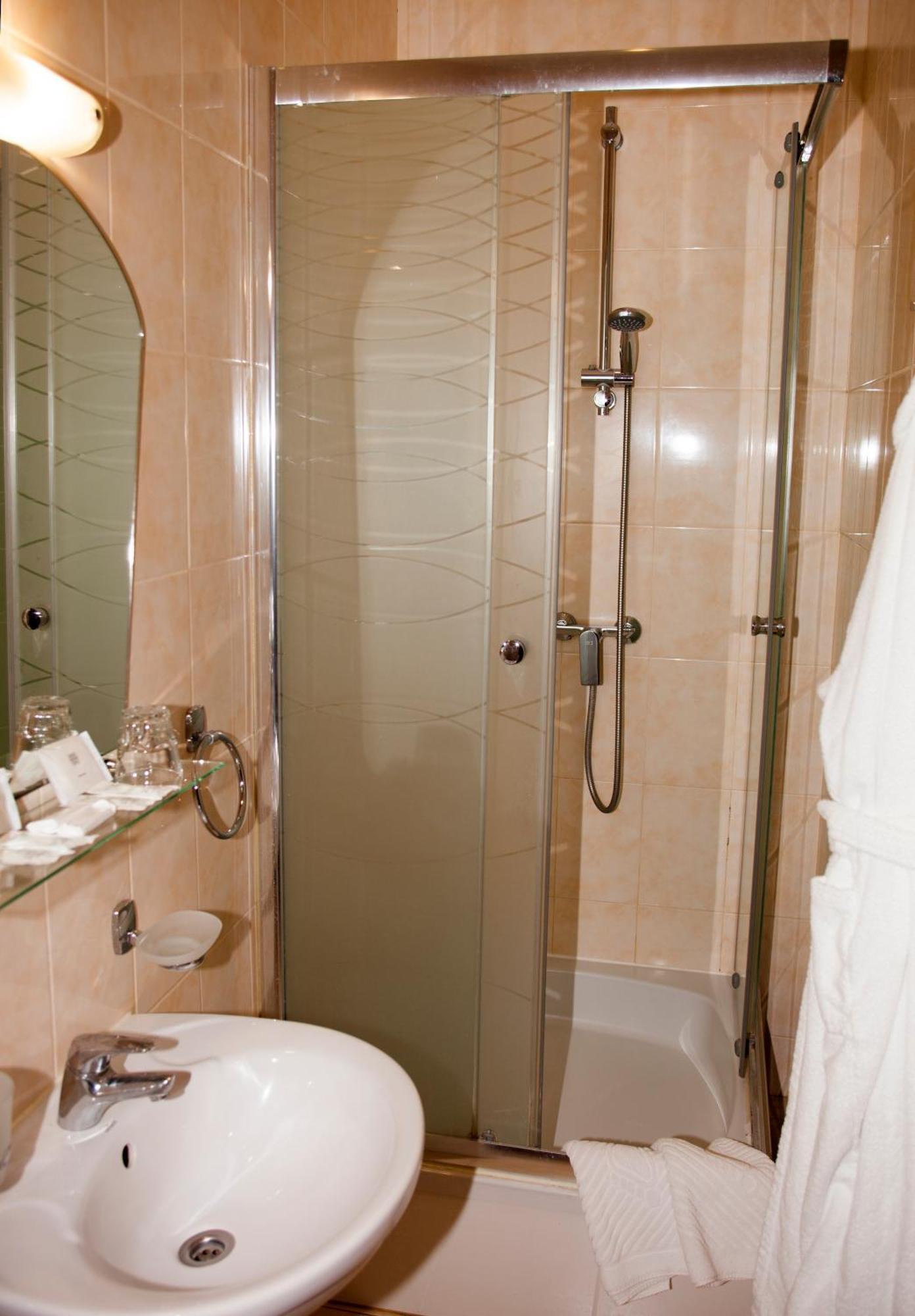 Gonchar Hotel Kiev Ruang foto