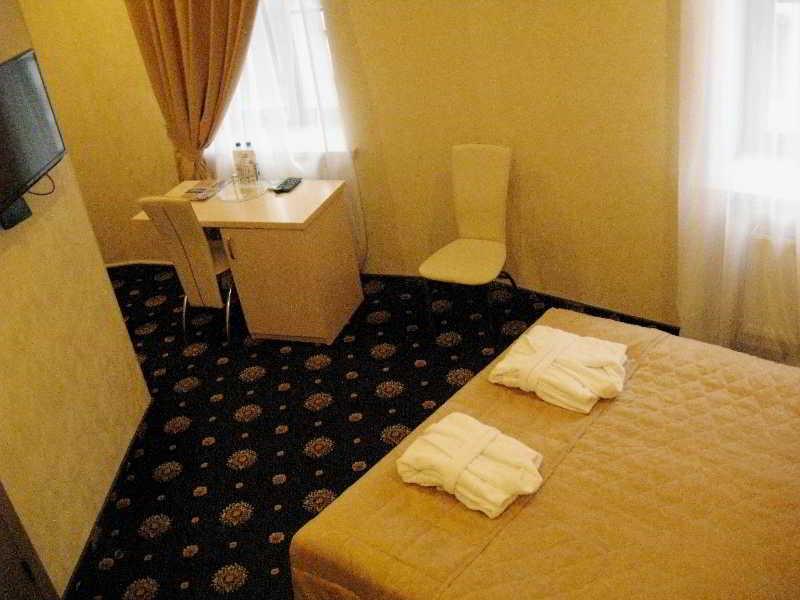 Gonchar Hotel Kiev Bagian luar foto